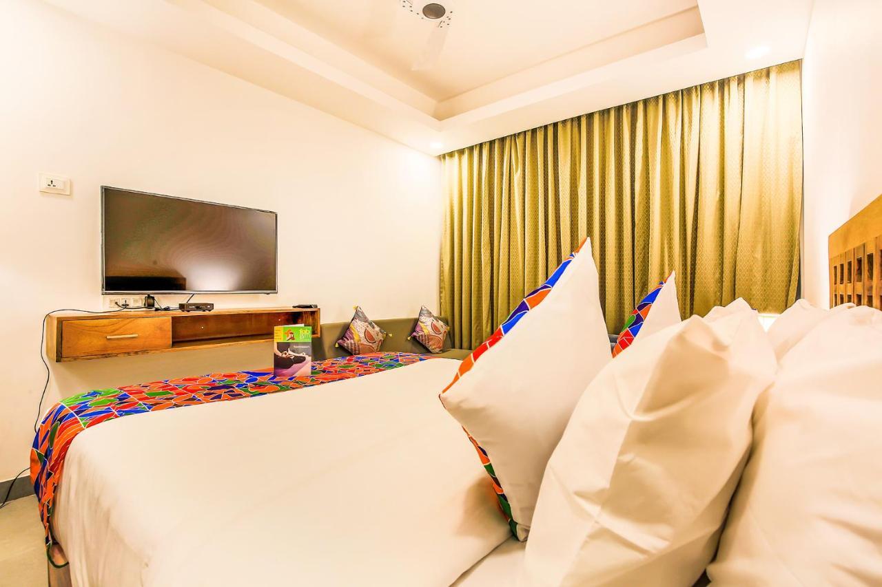 Fabhotel Casa Kiara With Pool Side Bar - Nr Calangute Beach 外观 照片